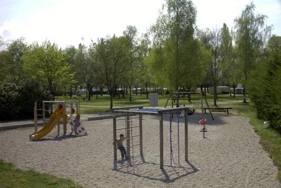 CAMPING AIN : camping de l'Oiselon à Pont d'Ain 01160 CAMPING AIN : camping de l'Oiselon à Pont d'Ain 01160